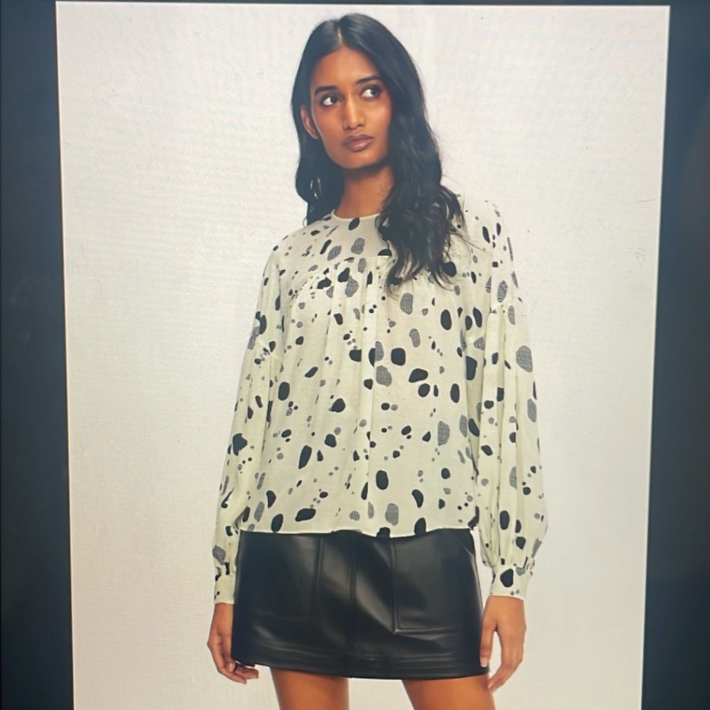 NWT - Ted Baker - Dannica Top with Yoke Detail - Black/Ivory - Size 1 (US 4)